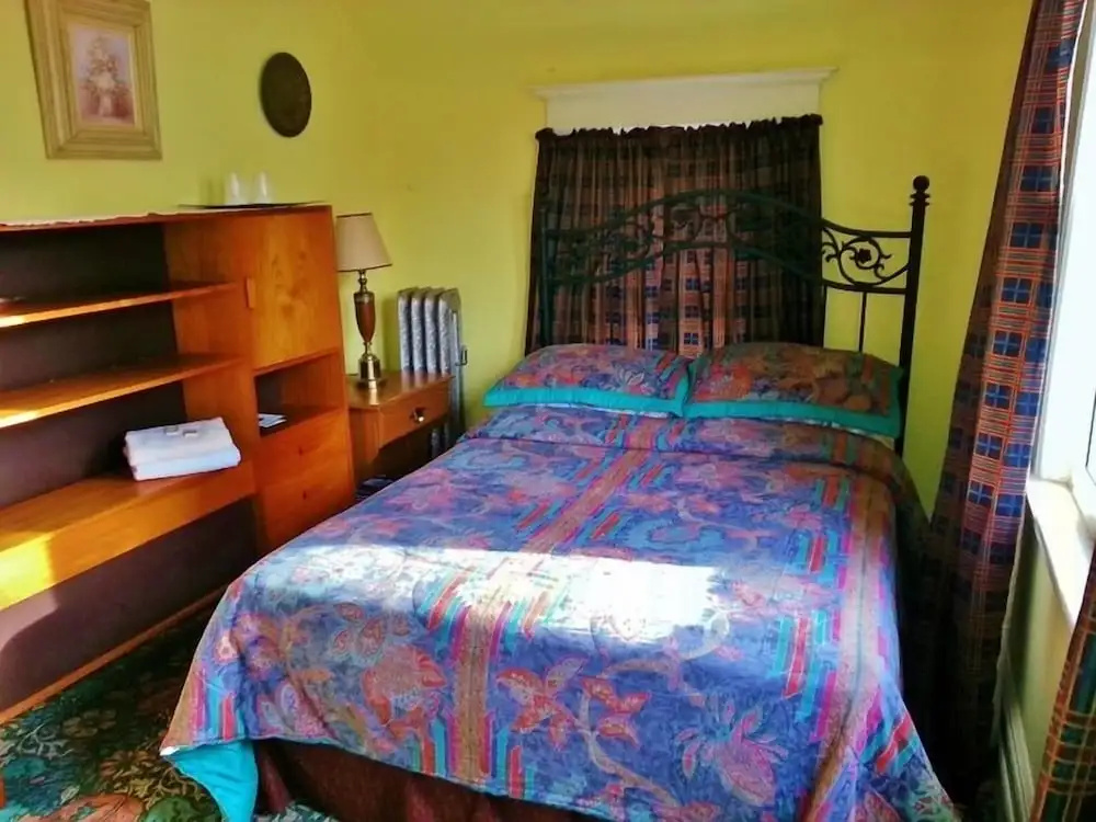 Harbor House Bed and Breakfast