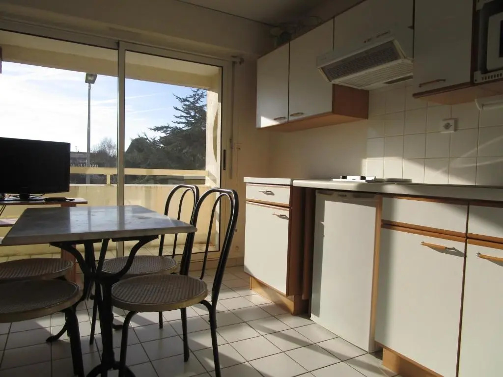Appartement Les Sables-d'Olonne, 1 pièce, 2 personnes - FR-1-197-252