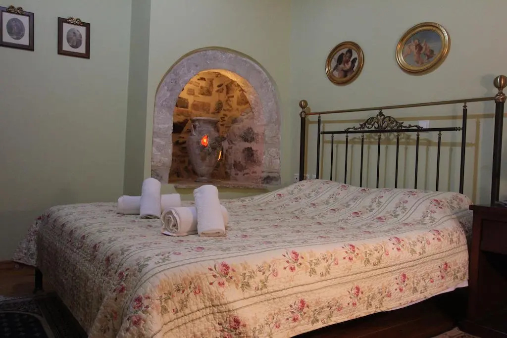 Polyxenia Hotel