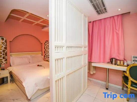 Shanghai Maritime Phoenix theme Hotel