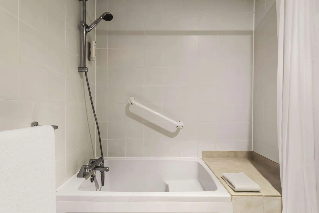 Ramada Cambridge