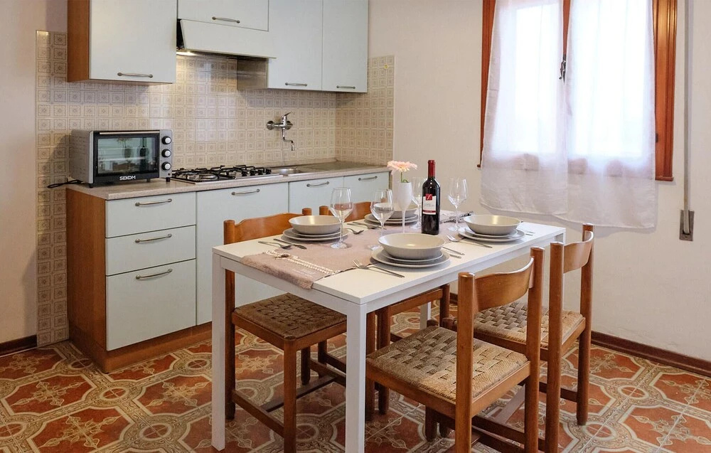 Awesome Apartment in Rosolina Mare With 1 Bedrooms