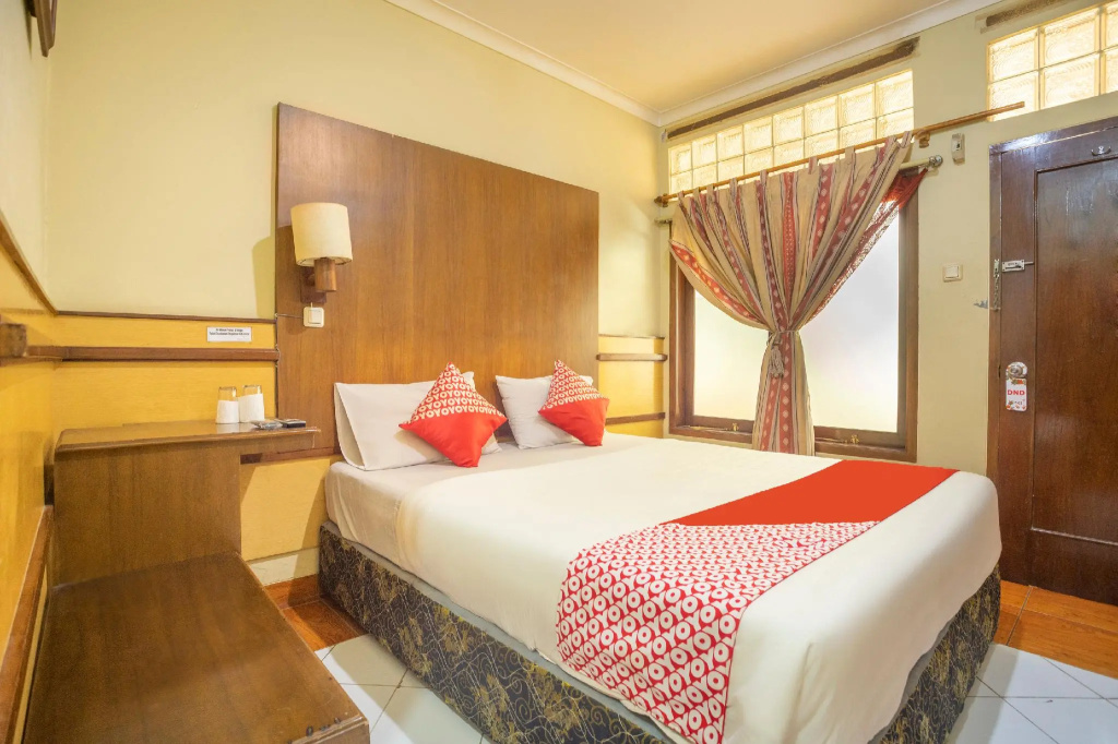 RedDoorz at Hotel Lodaya Bandung