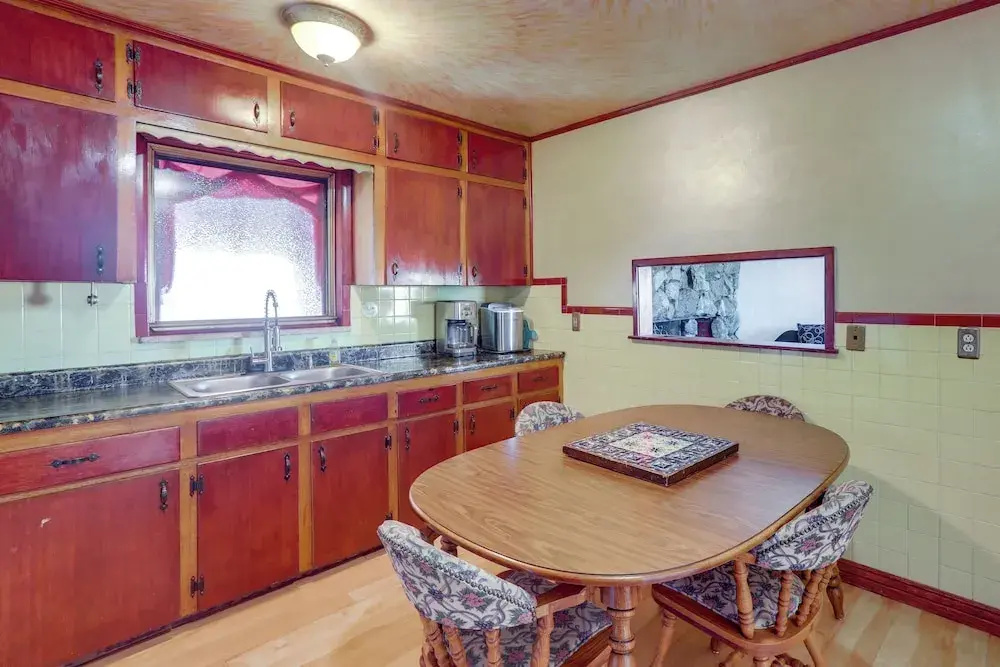 5 Mi to Dtwn Denver: Pet-friendly Home w/ Patio