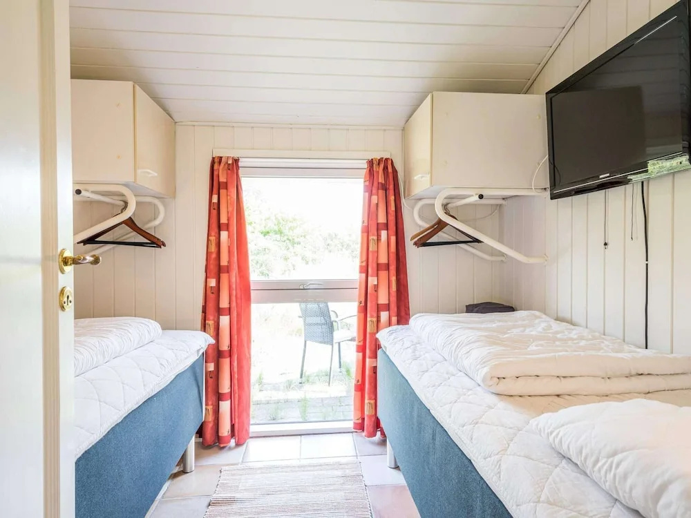 8 person holiday home in Henne