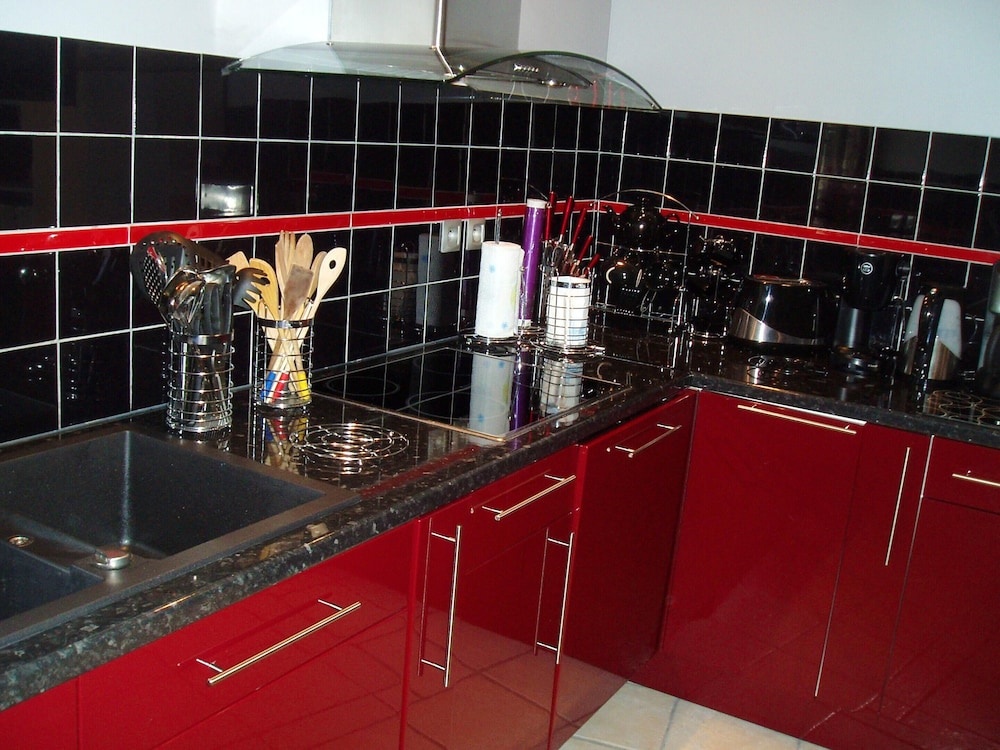 House With 2 Bedrooms in Ver-sur-mer, With Enclosed Garden - 100 m From the Beach