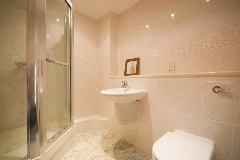 Town or Country - Greenwich Apartments