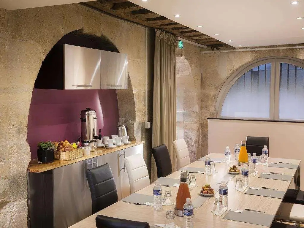 Hôtel Jacques de Molay - Fitness & Sauna