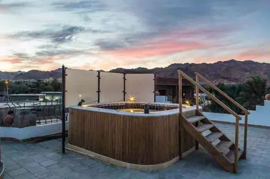 Red Rock Apartments