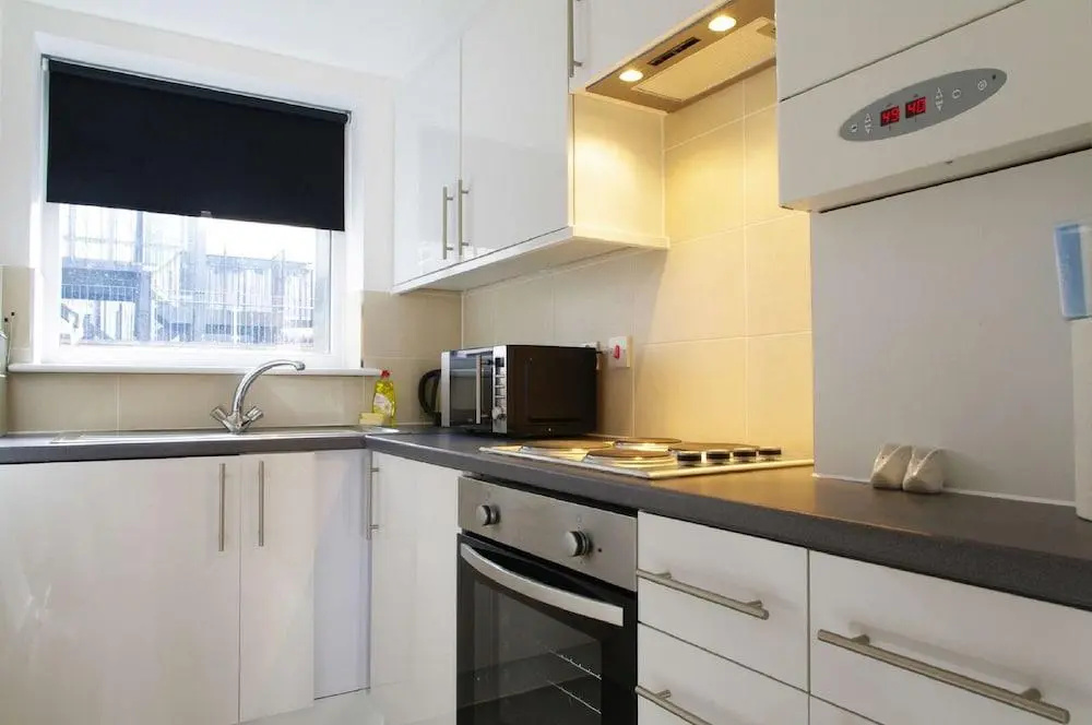 The London Agent Fitzrovia Studio 2