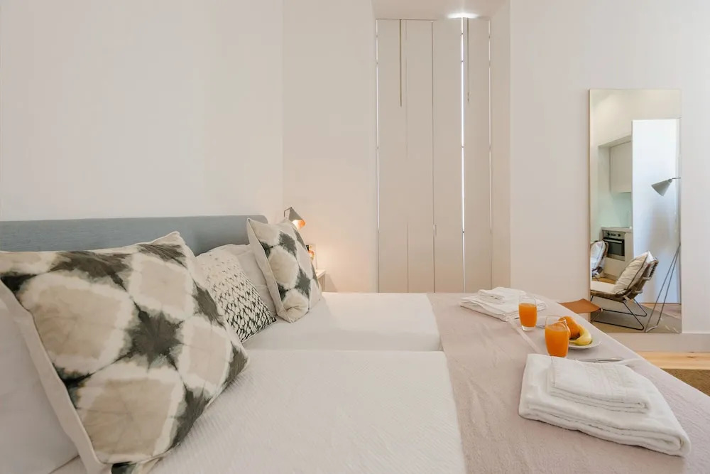 JOIVY Chic studio w/city view in Santa Catarina, 10mins from São Bento Palace