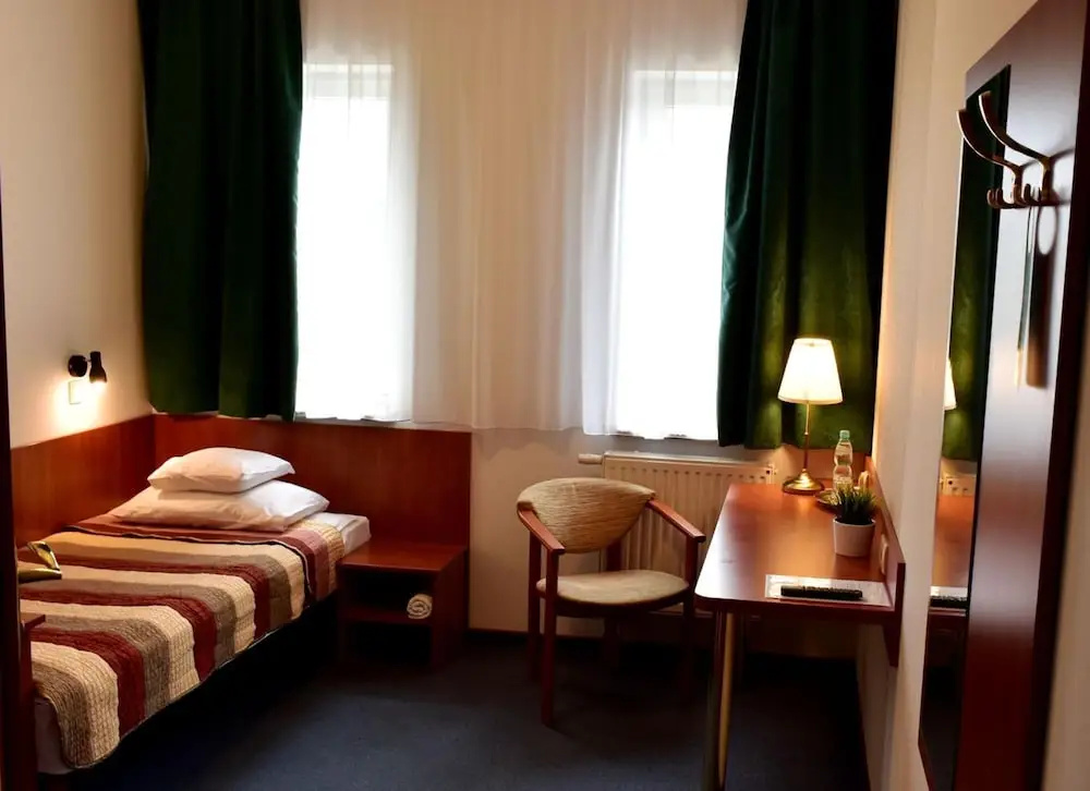 Hotel Złote Dęby