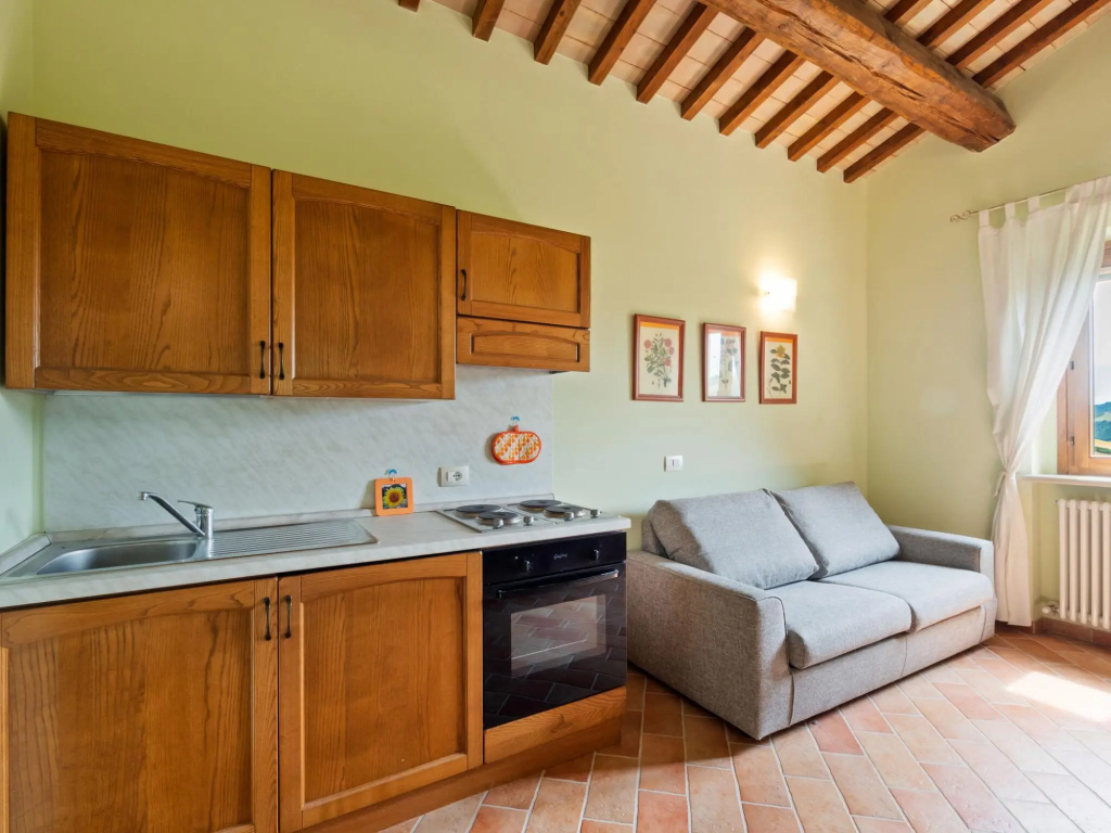 Beautiful Villa in Belforte all\Isauro with Swimming Pool