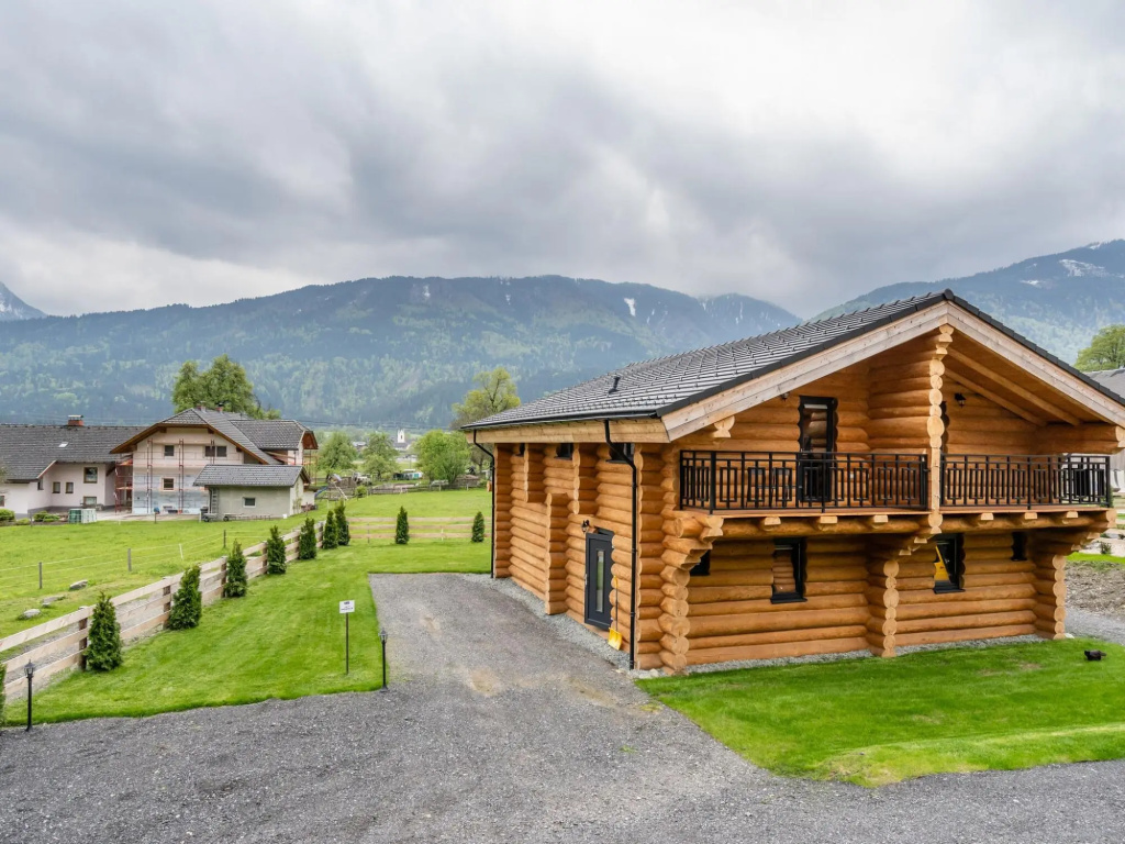Lovely Chalet With Lush Green View in Carinthia