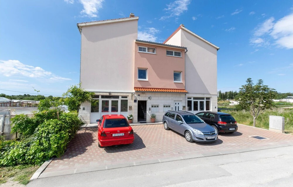 Beautiful Home in Split With Wifi and 2 Bedrooms
