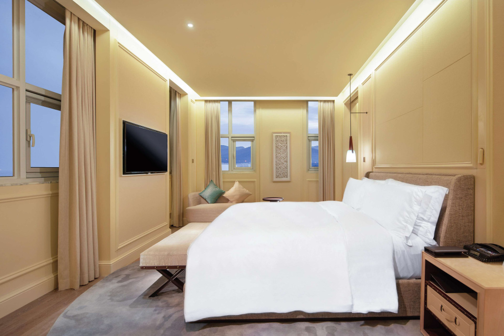 Hilton Dalian Golden Pebble Beach Resort