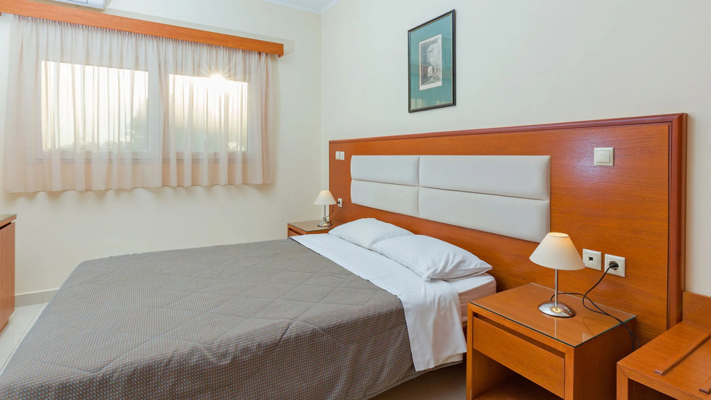 Paleos Hotel Apartments