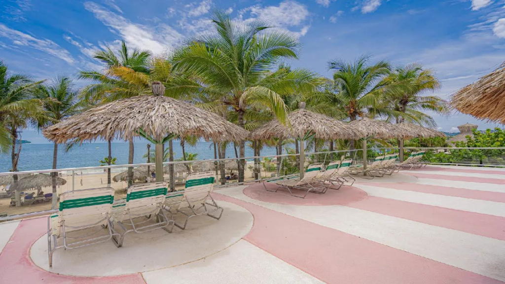 Playa Suites