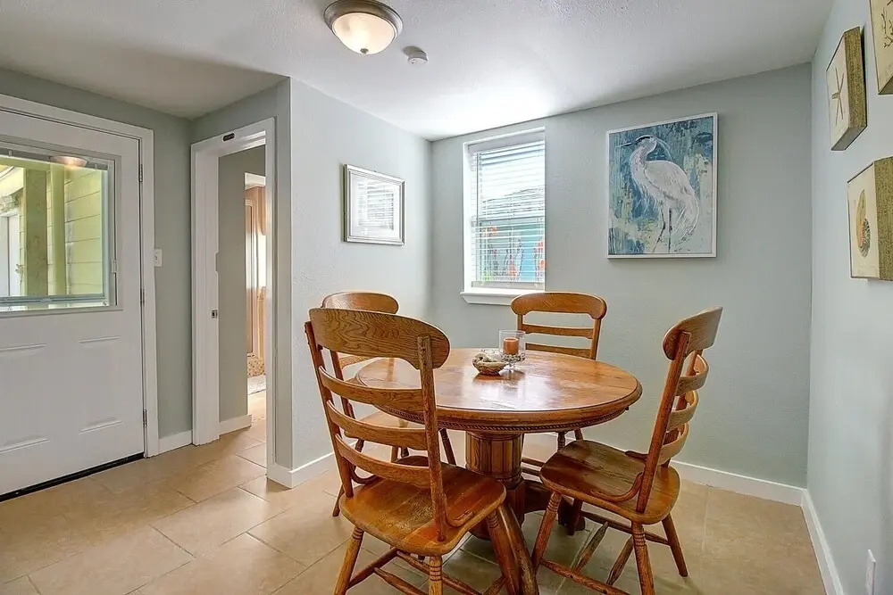Sunfish Harbor 2 Bedroom Cottage by Redawning