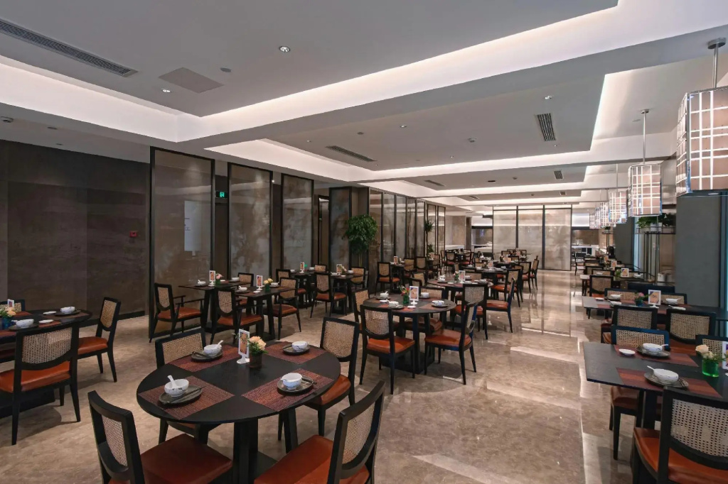 Ruisheng International Business Club Hotel