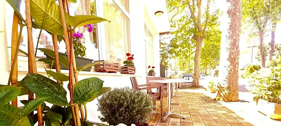 Hotel Villa Tina Easy Stay Room Only