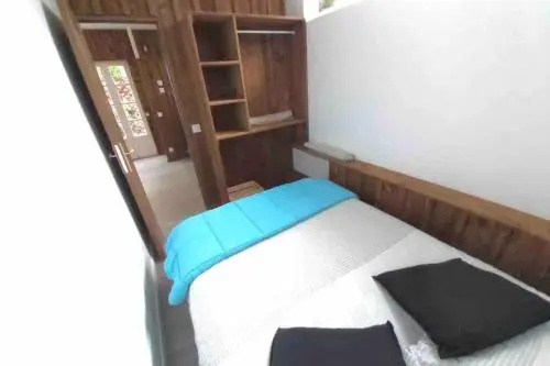 appt 2 chambres calme,clim, plage et gare proche pkg