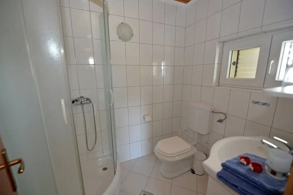 Holiday Apartment Home Simoni With Pool