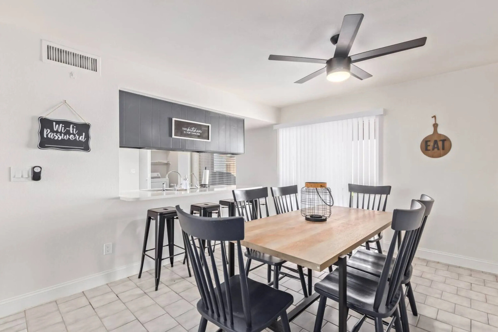 Stunning Hunter Single Family Home in the Heart of Mesa