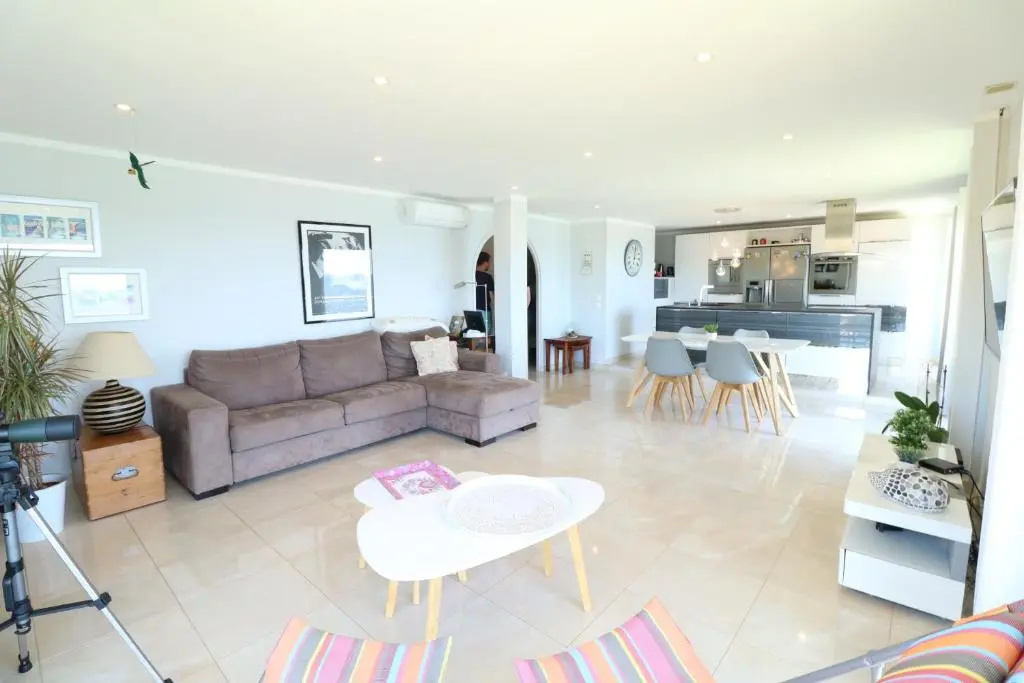 Fantastic sea view for this 2 bedroom up to 6 people 327
