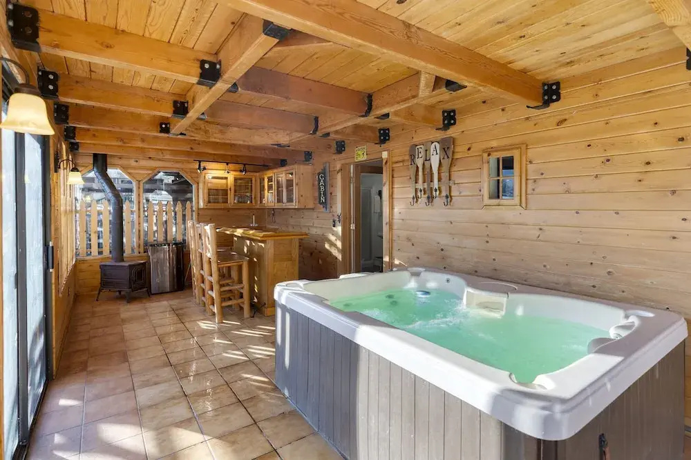 Viewtopia by Avantstay Lakefront Views Hot Tub