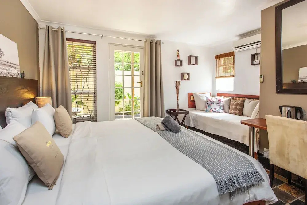 Tom's Guest House