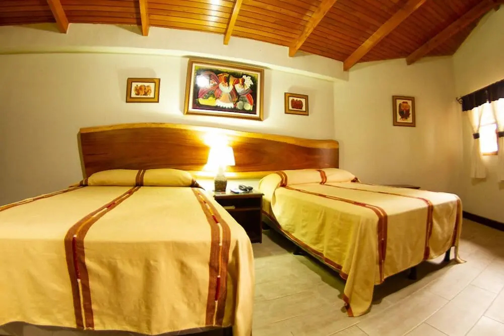 Hotel Dos Mundos Panajachel