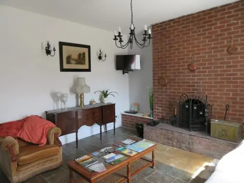 Leam Cottage