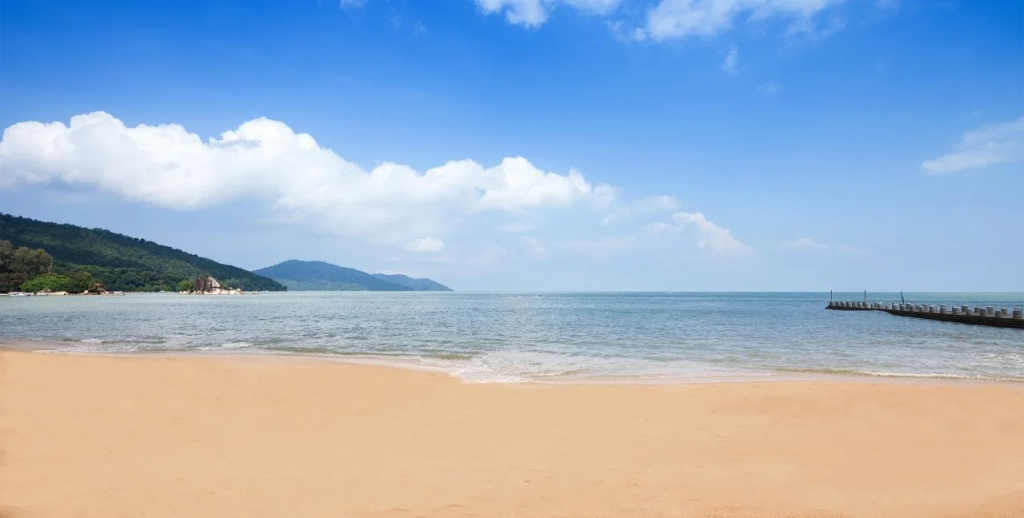 The Bayview Beach Resort