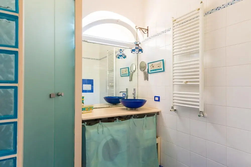 Panoramic Sea-View Apartments with Terrace, Marina della Lobra
