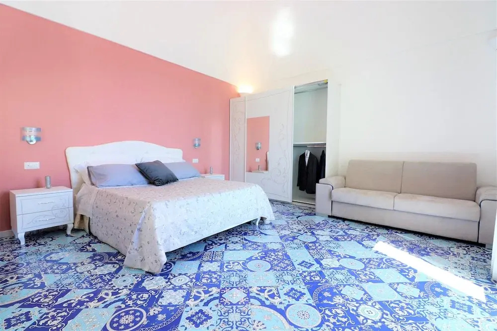 Mary's Apartments - De Vivo Realty Massa Lubrense