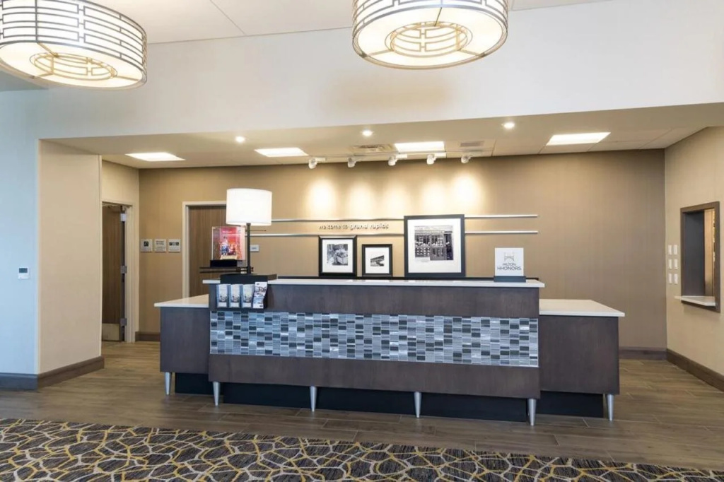 Hampton Inn & Suites Grand Rapids Downtown