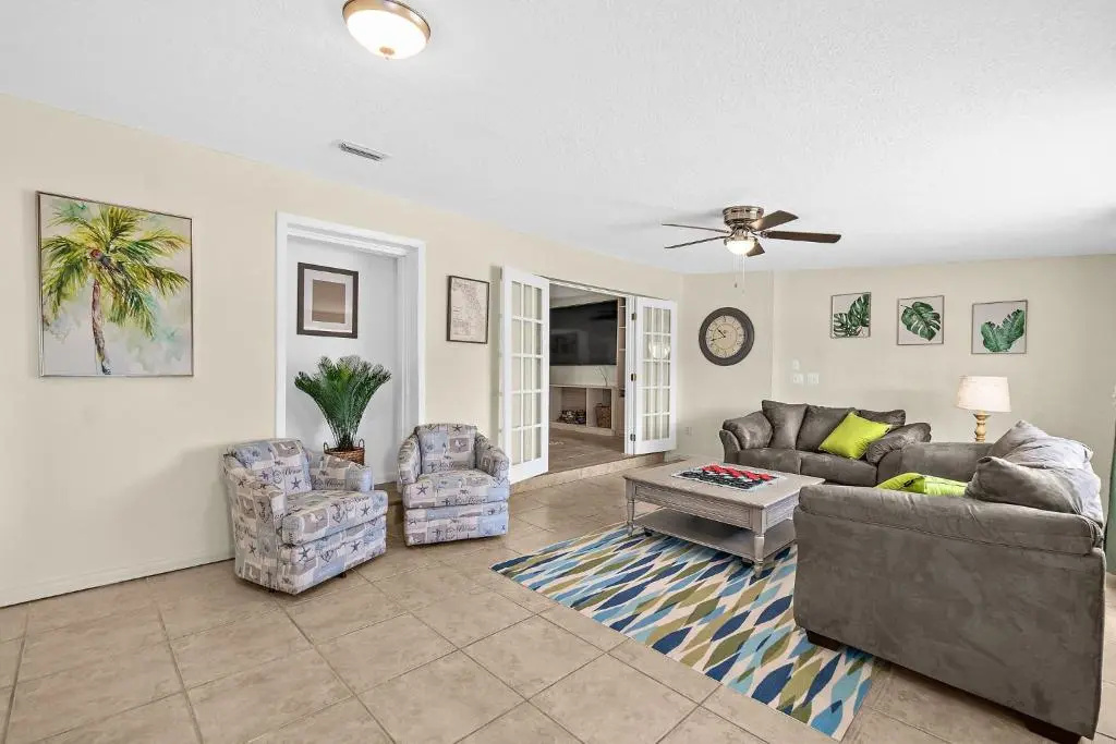 Family Getaway Pool Patio Fire Pit Walk To The Beach
