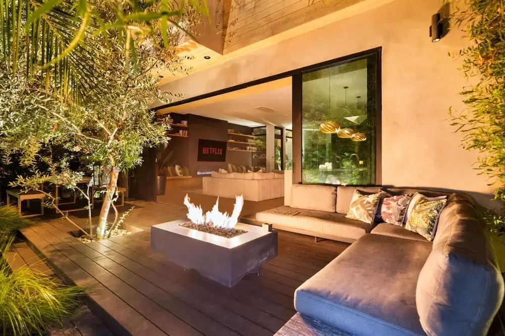 The Bella Villa Venice Beach - luxury interior design - spa and terrace