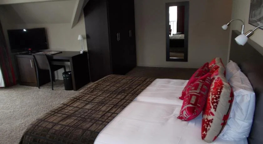 Memlinc Palace Hotel