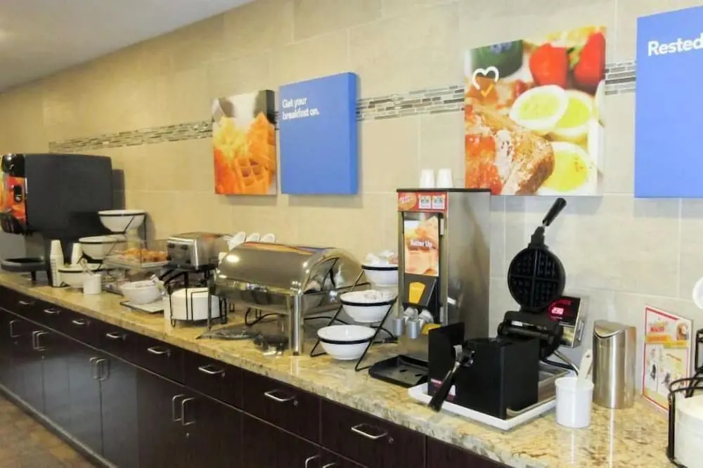 Comfort Inn & Suites