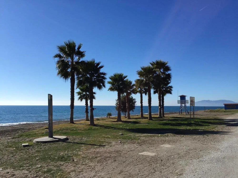 Apartment With one Bedroom in Torre de Benagalbón, With Wonderful sea View, Furnished Terrace and Wifi - Near the Beach