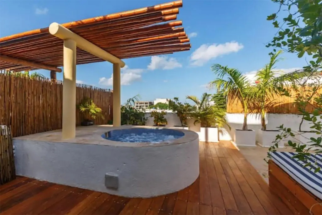 Canoeing Penthouse 3B at Downtown Playa del Carmen