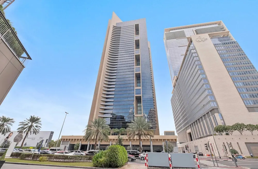 Silkhaus Expansive 2bdr in Sky Gardens Difc