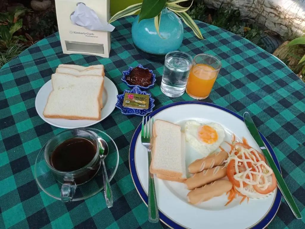 Haad Somboon House
