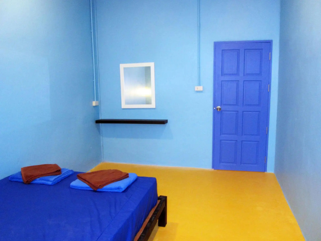 Treechart Hostel