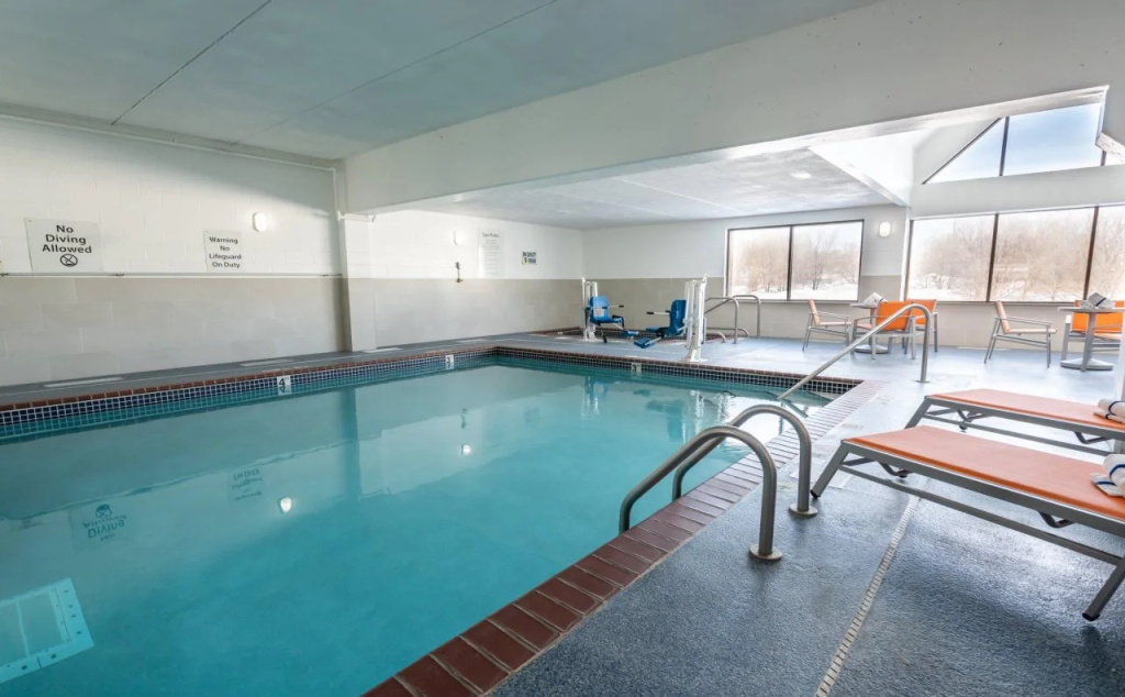 Holiday Inn Express Hotel & Suites Coon Rapids - Blaine Area by IHG