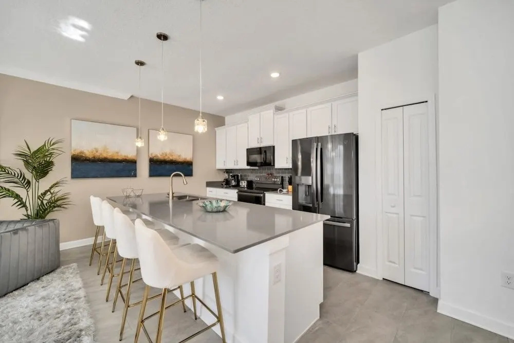 Amazing Story Lake Town Home With Pool 4 Bedroom Townhouse by RedAwning