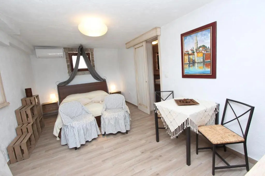 Apartments Midea 2