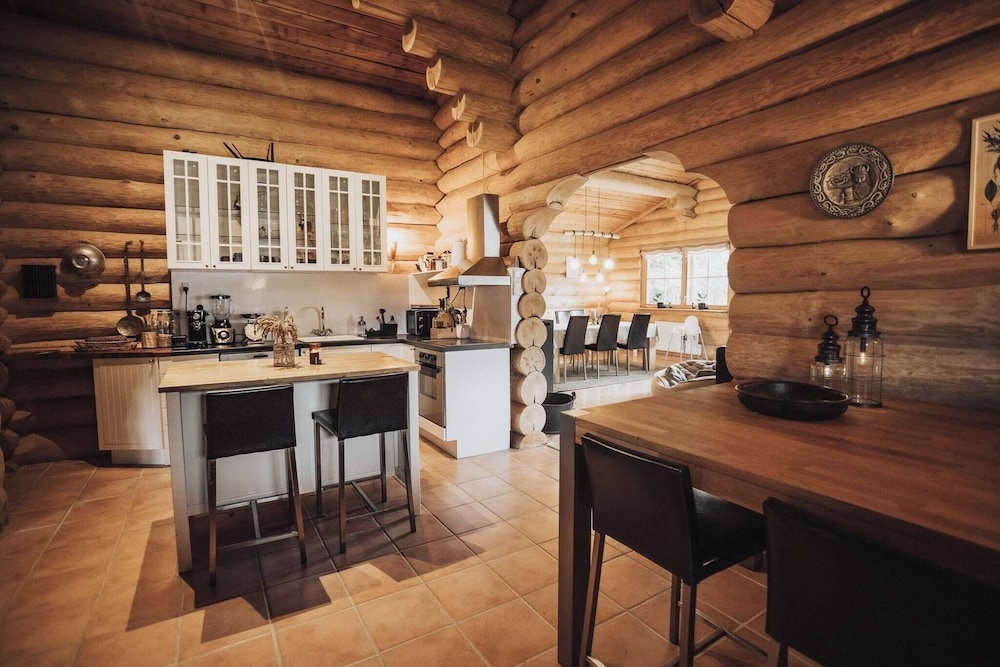 Fjordhygge, Cozy Log Retreat Near Sea & Forest - Sauna & Outdoor Living